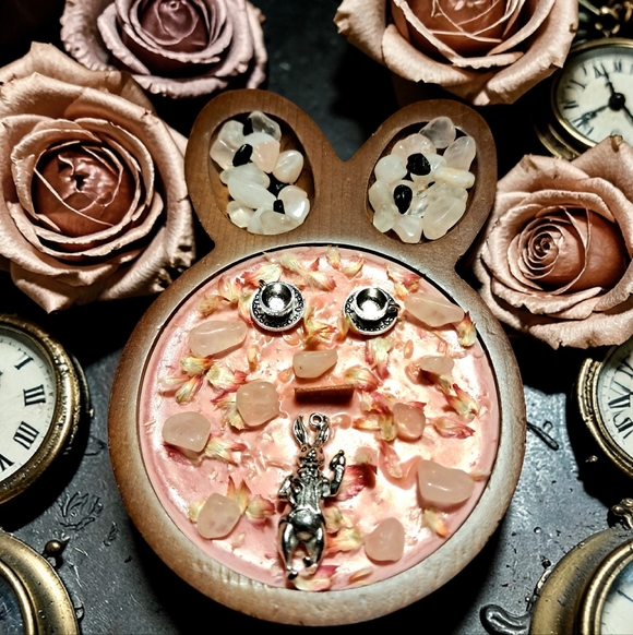 Hand Crafted , Wicked Worthy Wax, Mad Spring Tea wooden rabbit bowl candle - Picture 2 of 4